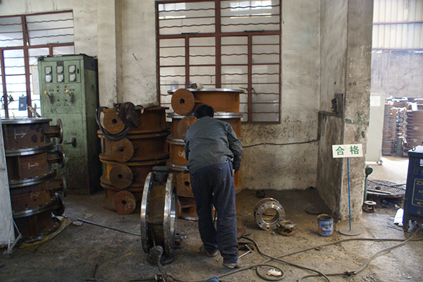 電動軟密封蝶閥生產車間